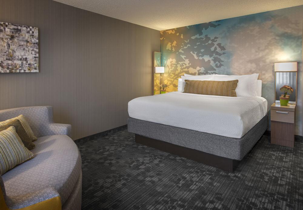 Courtyard By Marriott Cleveland Westlake Exterior photo