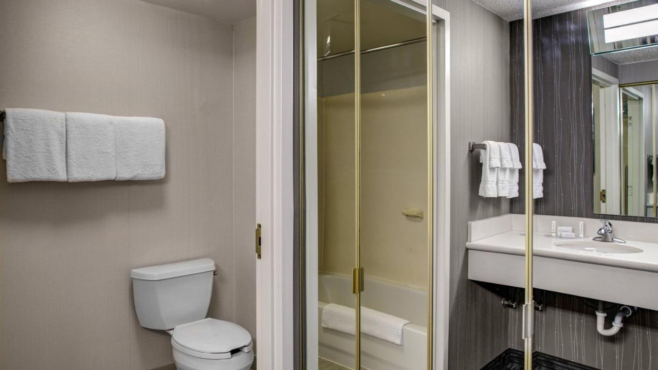 Courtyard By Marriott Cleveland Westlake Exterior photo