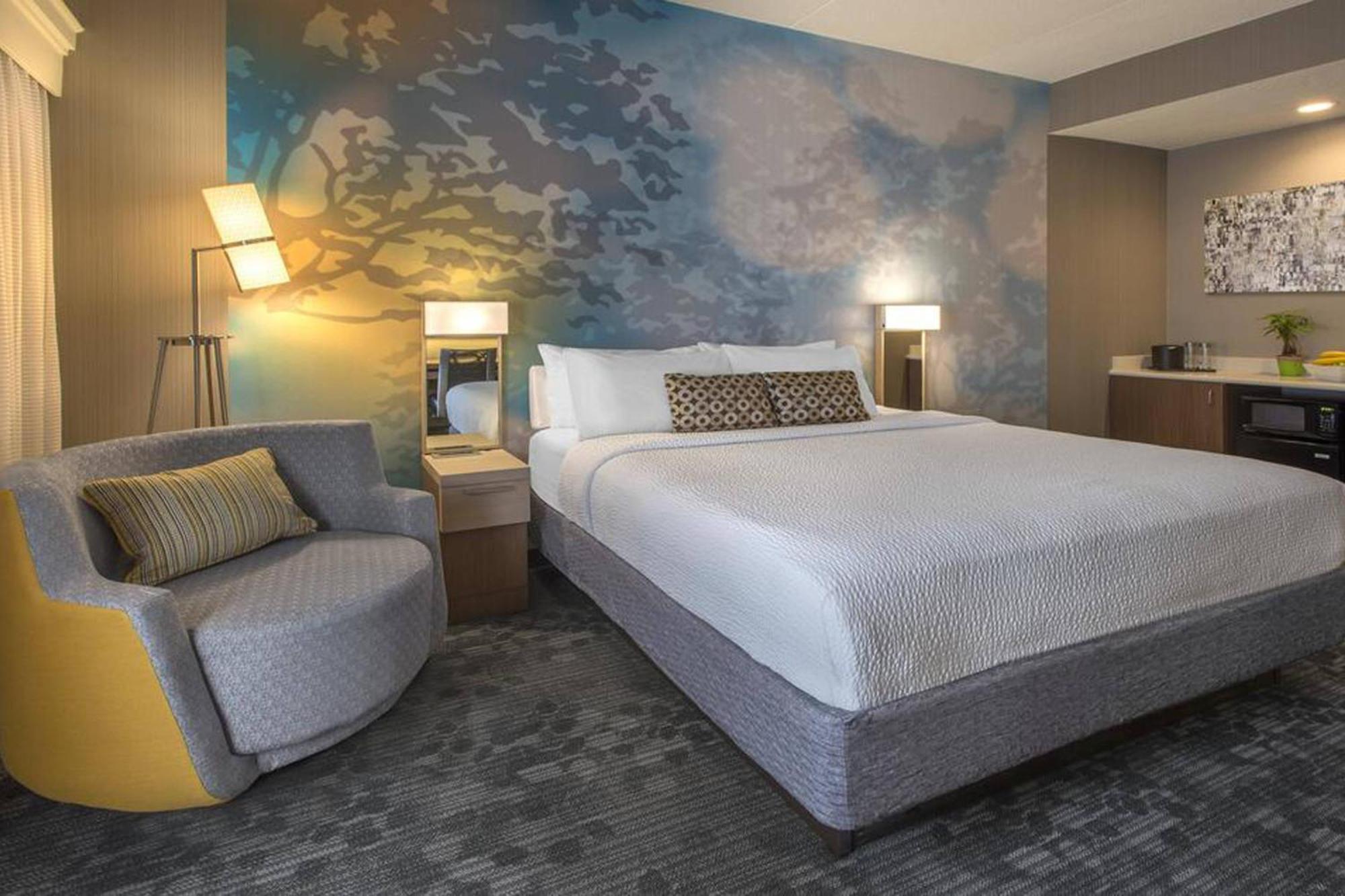 Courtyard By Marriott Cleveland Westlake Exterior photo